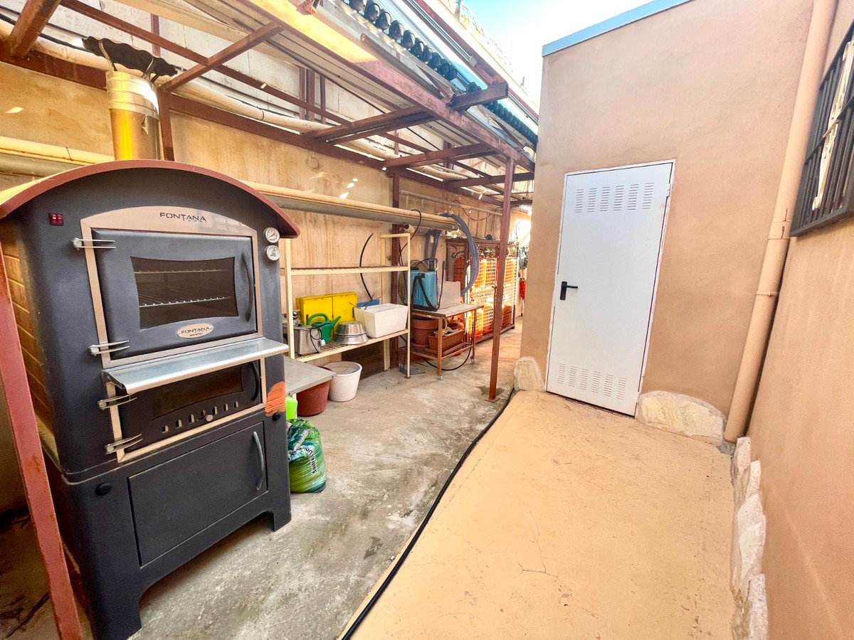 For sale - 5 Bedroom 4 Bathroom House - Finca - Cortijo in Crevillente - Crevillent - Crevillente - Crevillent Centro  - Alicante