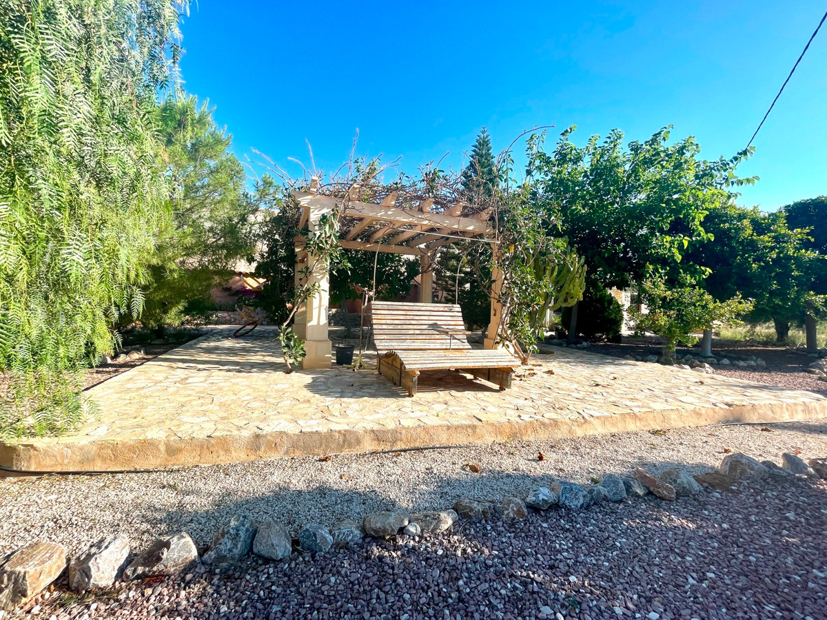 For sale - 5 Bedroom 4 Bathroom House - Finca - Cortijo in Crevillente - Crevillent - Crevillente - Crevillent Centro  - Alicante