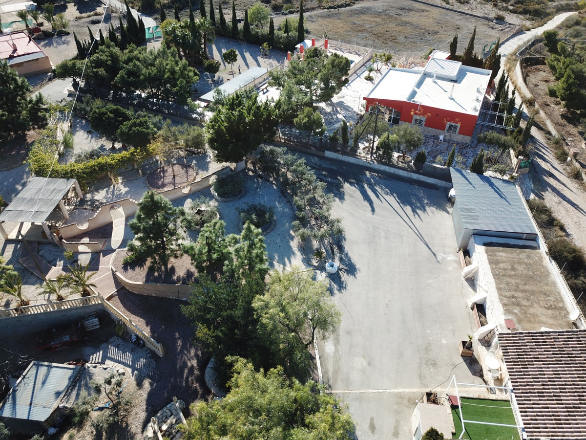 For sale - 5 Bedroom 4 Bathroom House - Finca - Cortijo in Crevillente - Crevillent - Crevillente - Crevillent Centro  - Alicante