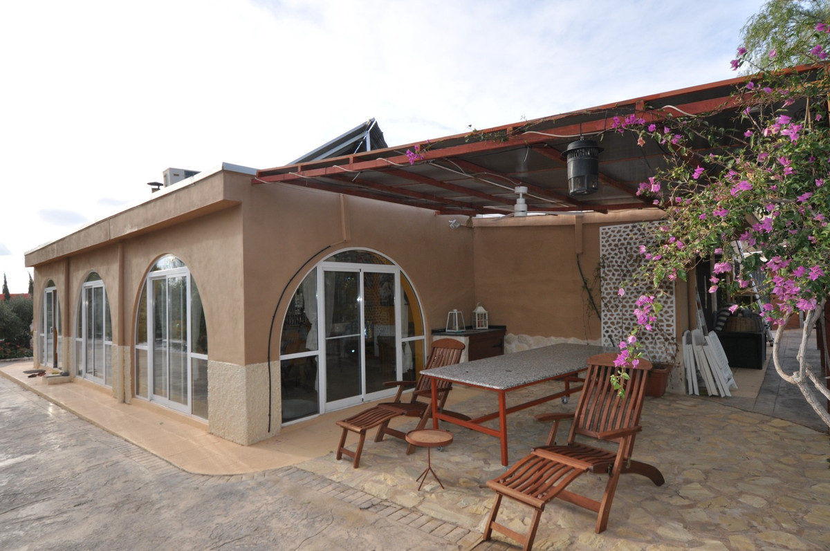 For sale - 5 Bedroom 4 Bathroom House - Finca - Cortijo in Crevillente - Crevillent - Crevillente - Crevillent Centro  - Alicante