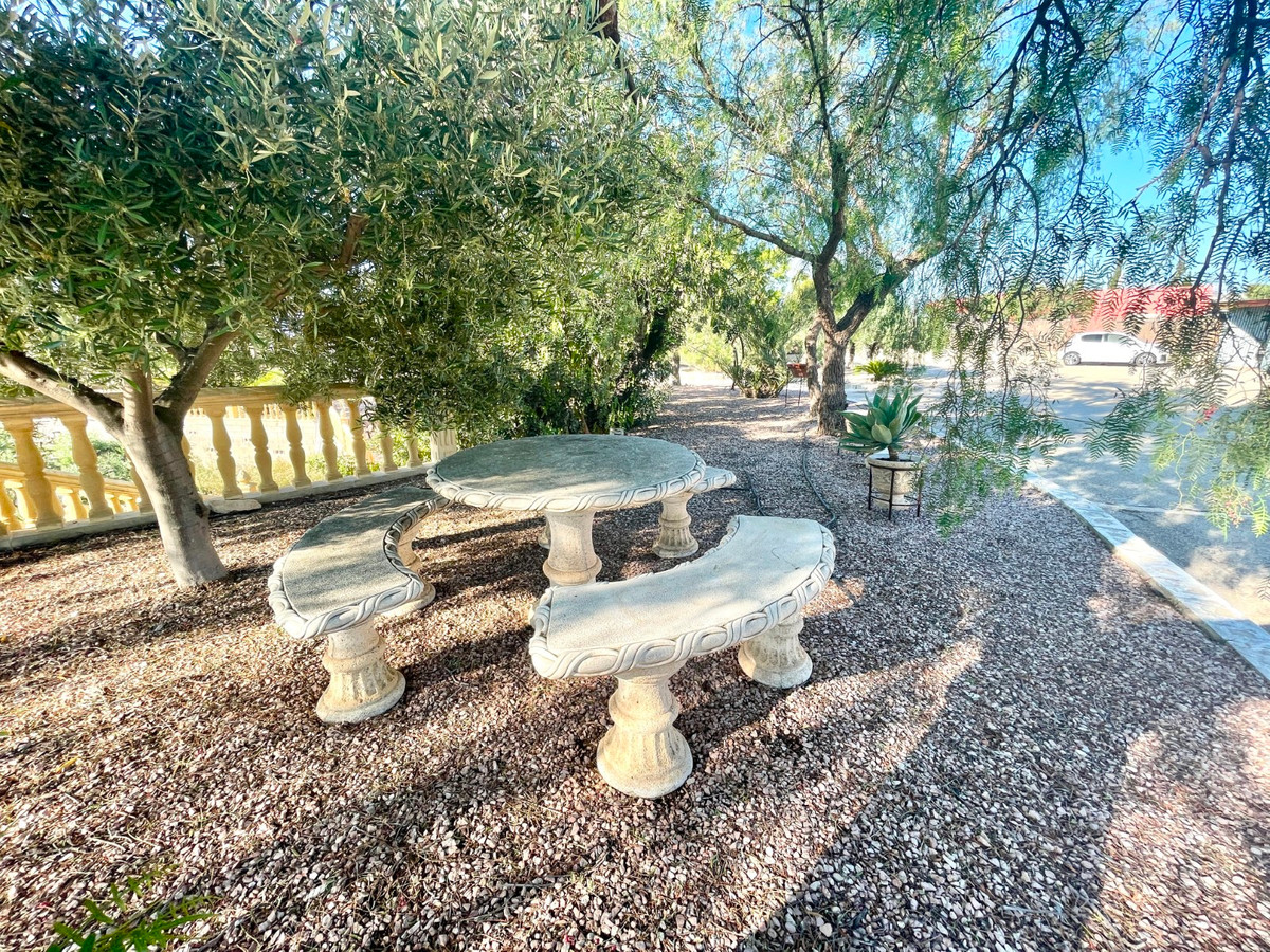 For sale - 5 Bedroom 4 Bathroom House - Finca - Cortijo in Crevillente - Crevillent - Crevillente - Crevillent Centro  - Alicante