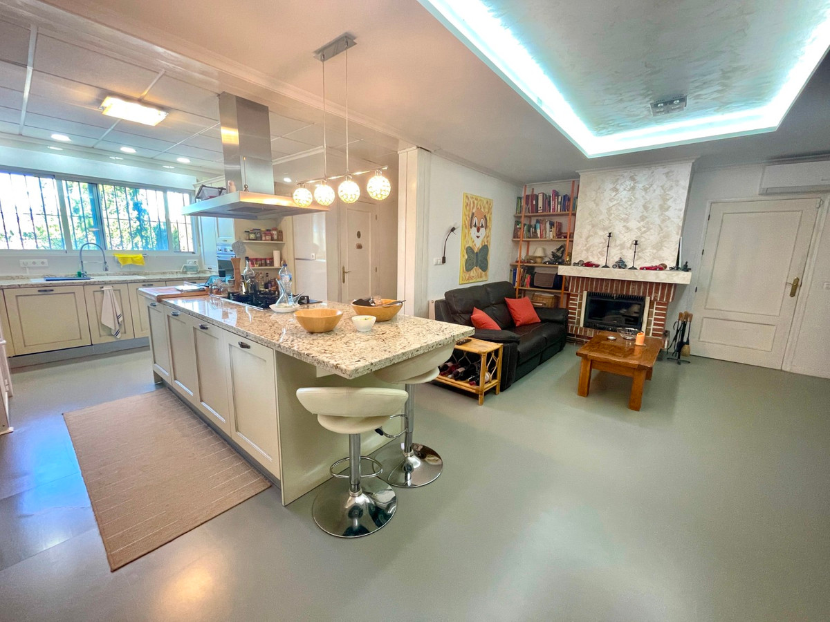 For sale - 5 Bedroom 4 Bathroom House - Finca - Cortijo in Crevillente - Crevillent - Crevillente - Crevillent Centro  - Alicante