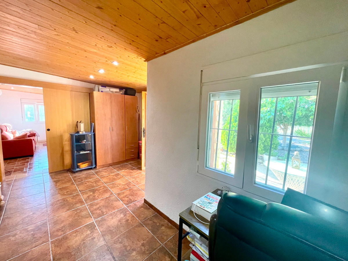 For sale - 5 Bedroom 4 Bathroom House - Finca - Cortijo in Crevillente - Crevillent - Crevillente - Crevillent Centro  - Alicante