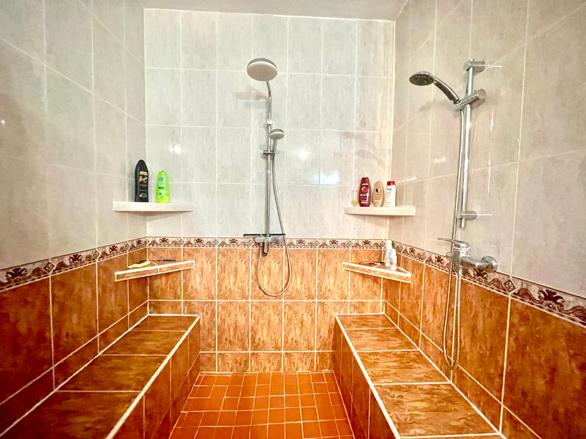For sale - 5 Bedroom 4 Bathroom House - Finca - Cortijo in Crevillente - Crevillent - Crevillente - Crevillent Centro  - Alicante