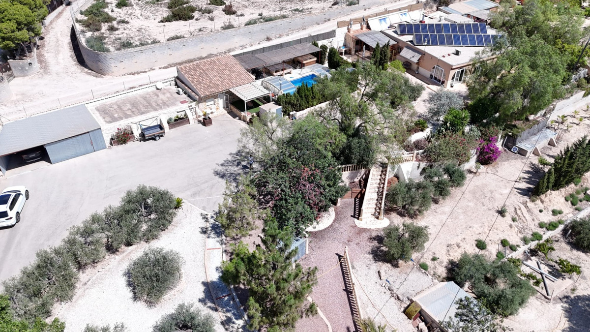 For sale - 5 Bedroom 4 Bathroom House - Finca - Cortijo in Crevillente - Crevillent - Crevillente - Crevillent Centro  - Alicante