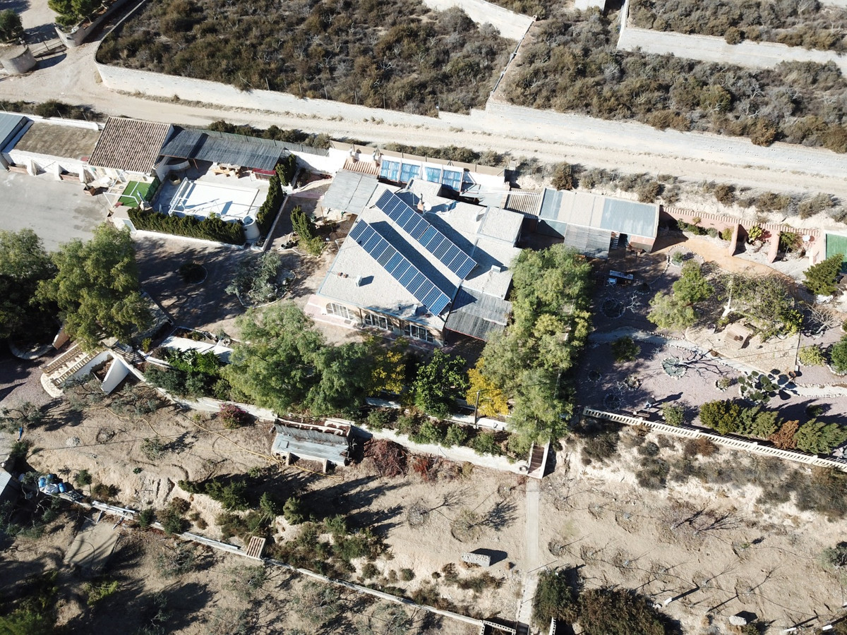 For sale - 5 Bedroom 4 Bathroom House - Finca - Cortijo in Crevillente - Crevillent - Crevillente - Crevillent Centro  - Alicante