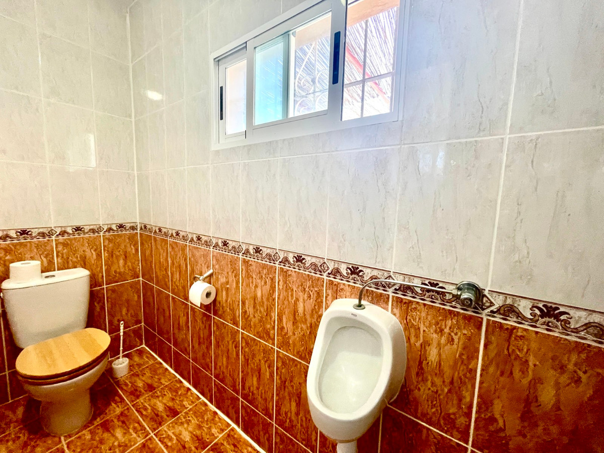 For sale - 5 Bedroom 4 Bathroom House - Finca - Cortijo in Crevillente - Crevillent - Crevillente - Crevillent Centro  - Alicante