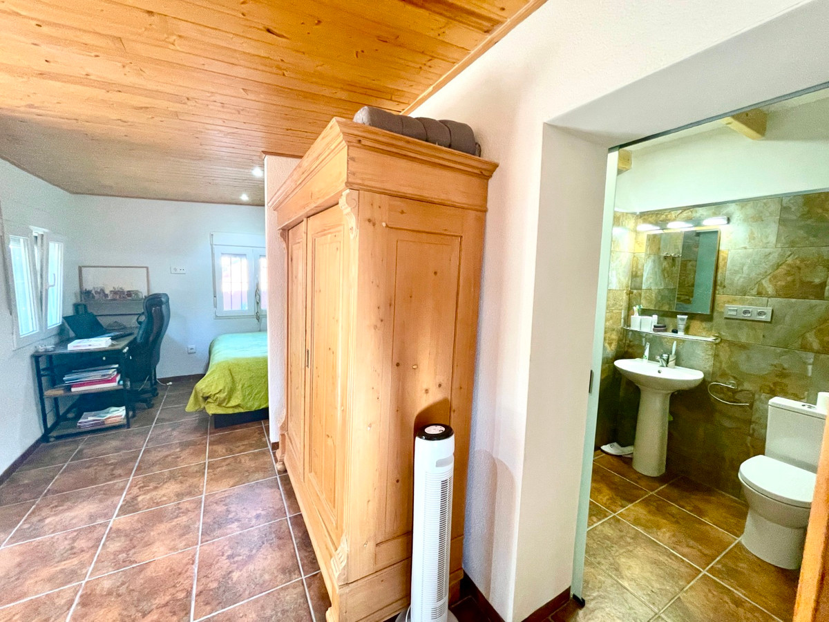 For sale - 5 Bedroom 4 Bathroom House - Finca - Cortijo in Crevillente - Crevillent - Crevillente - Crevillent Centro  - Alicante
