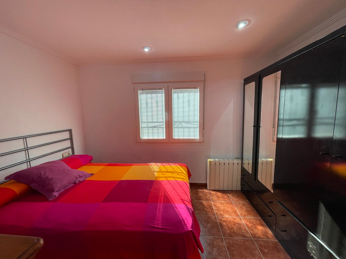 For sale - 4 Bedroom 2 Bathroom House - Detached Villa in Crevillente - Crevillent - Crevillente - Crevillent Centro  - Alicante