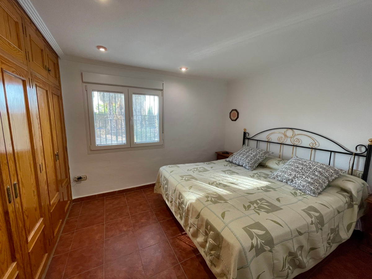 For sale - 4 Bedroom 2 Bathroom House - Detached Villa in Crevillente - Crevillent - Crevillente - Crevillent Centro  - Alicante