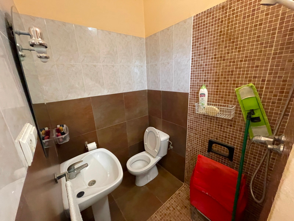 For sale - 4 Bedroom 2 Bathroom House - Detached Villa in Crevillente - Crevillent - Crevillente - Crevillent Centro  - Alicante