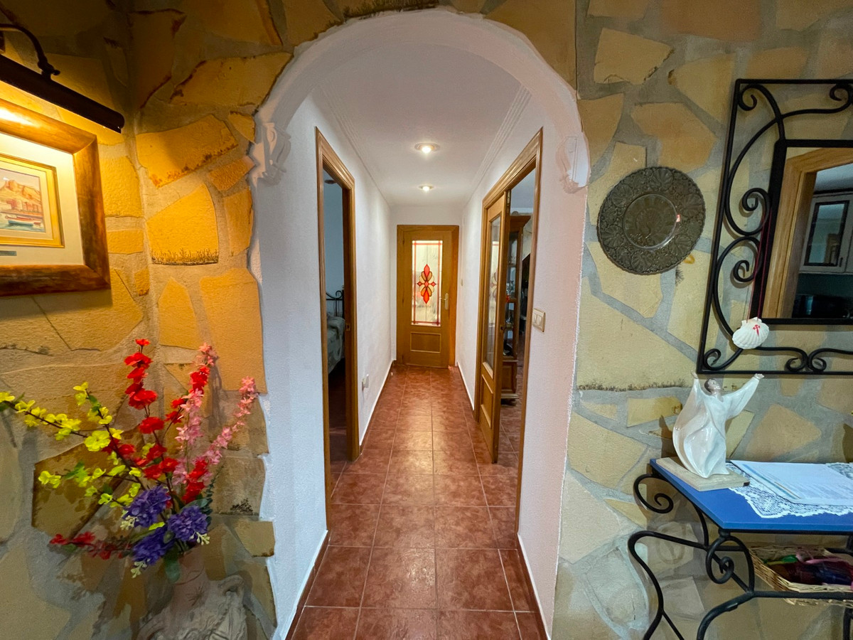 For sale - 4 Bedroom 2 Bathroom House - Detached Villa in Crevillente - Crevillent - Crevillente - Crevillent Centro  - Alicante