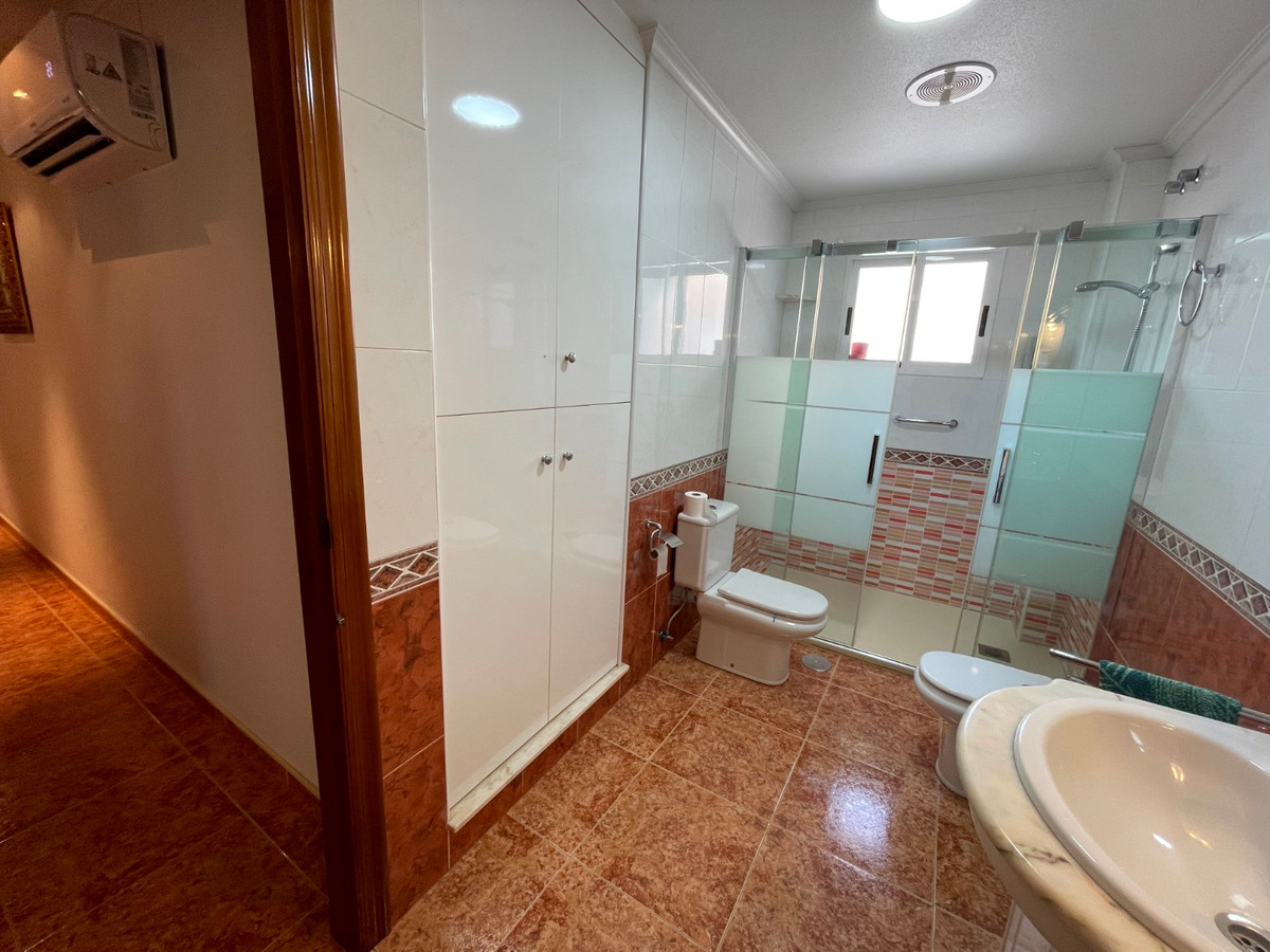 For sale - 5 Bedroom 3 Bathroom House - Townhouse in Formentera del Segura - Formentera del Segura Centro  - Alicante
