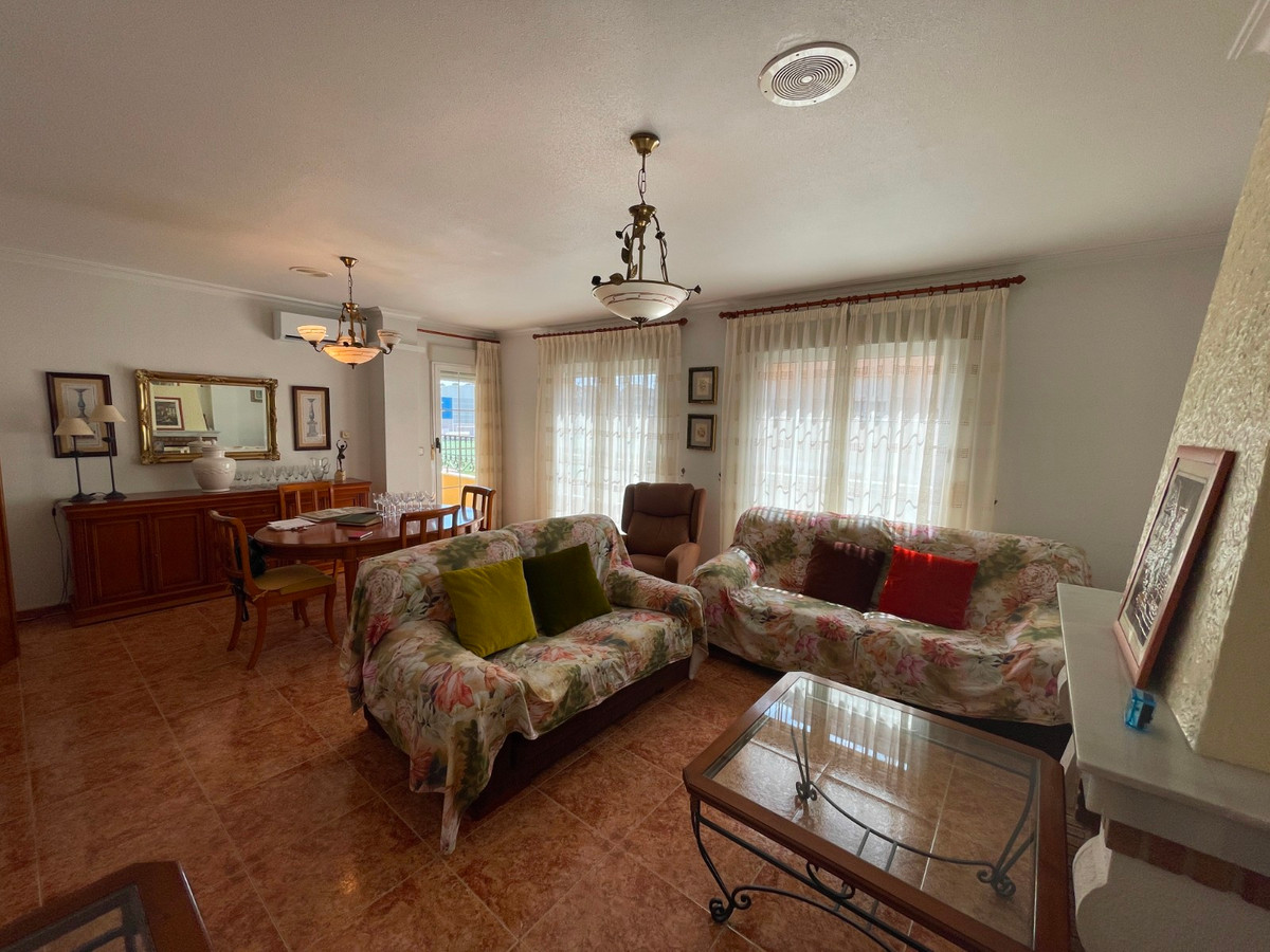 For sale - 5 Bedroom 3 Bathroom House - Townhouse in Formentera del Segura - Formentera del Segura Centro  - Alicante