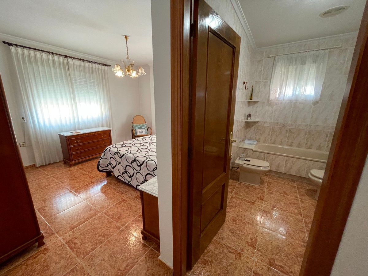 For sale - 5 Bedroom 3 Bathroom House - Townhouse in Formentera del Segura - Formentera del Segura Centro  - Alicante