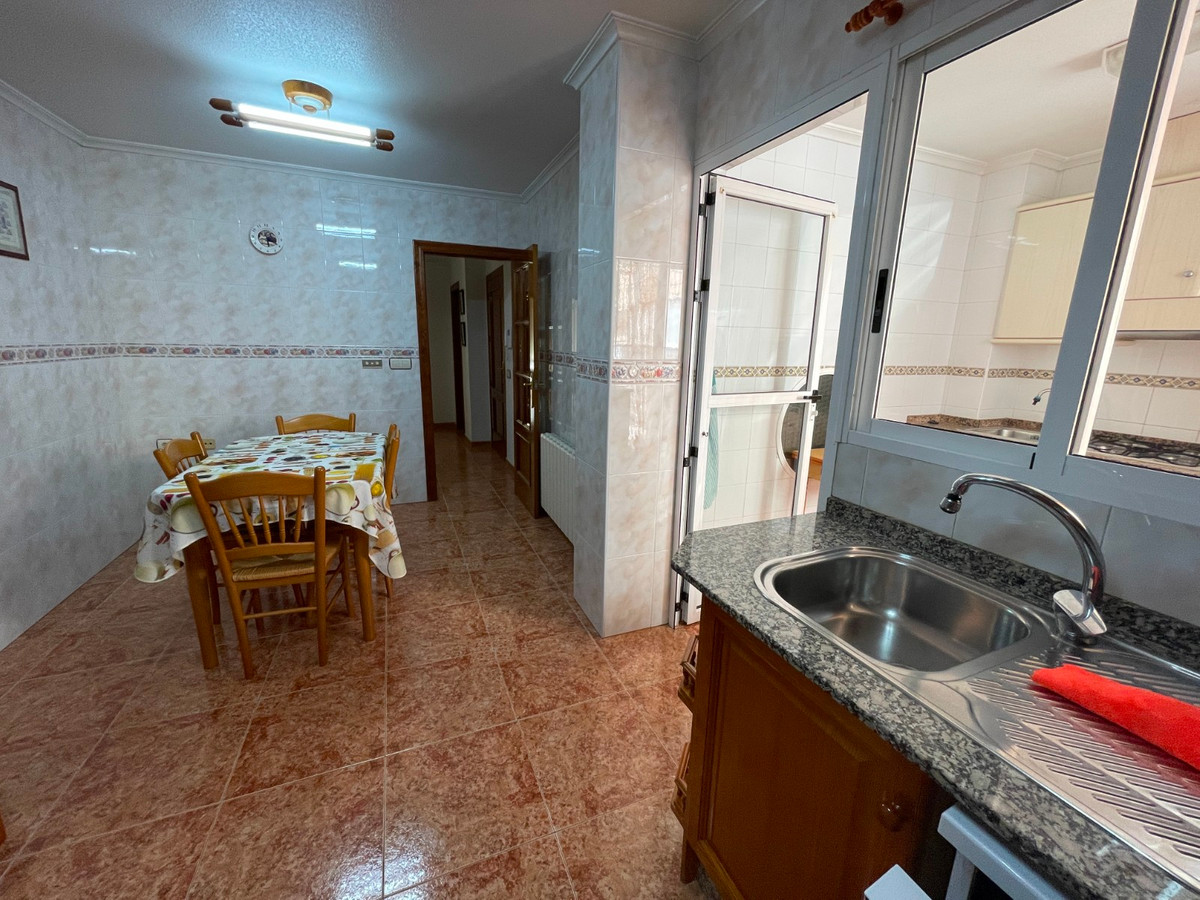 For sale - 5 Bedroom 3 Bathroom House - Townhouse in Formentera del Segura - Formentera del Segura Centro  - Alicante