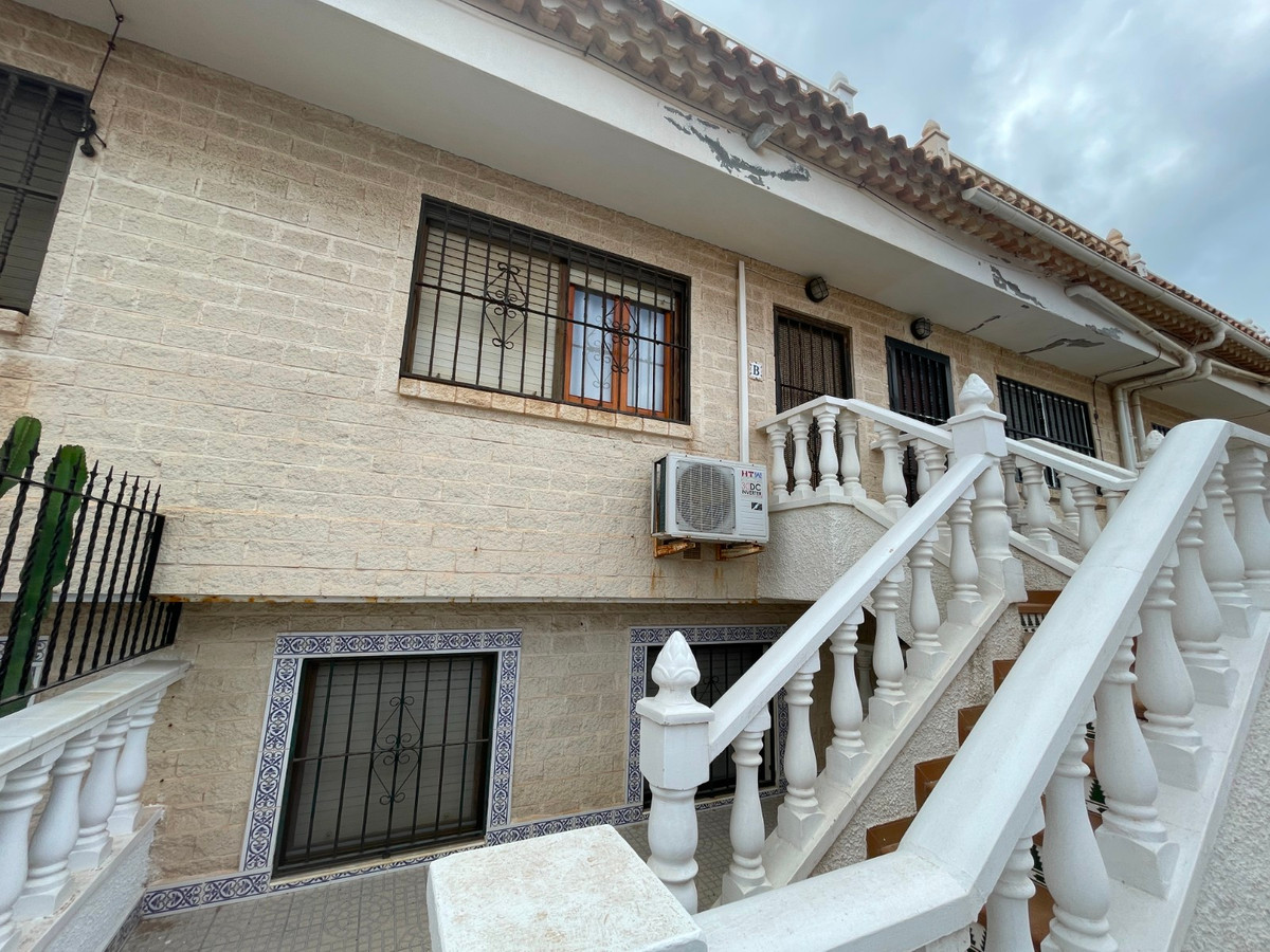 For sale - 3 Bedroom 2 Bathroom apartment in La Mata - La Mata  - Alicante