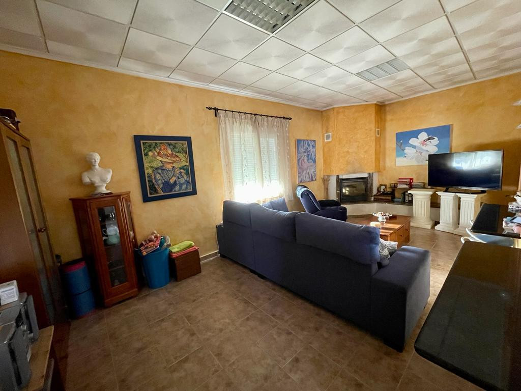 For sale - 7 Bedroom 4 Bathroom House - Detached Villa in Albatera - Albatera Centro  - Alicante