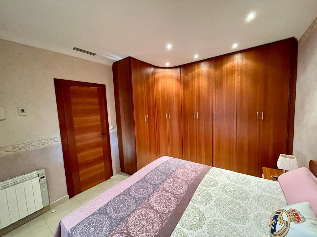 For sale - 7 Bedroom 4 Bathroom House - Detached Villa in Albatera - Albatera Centro  - Alicante