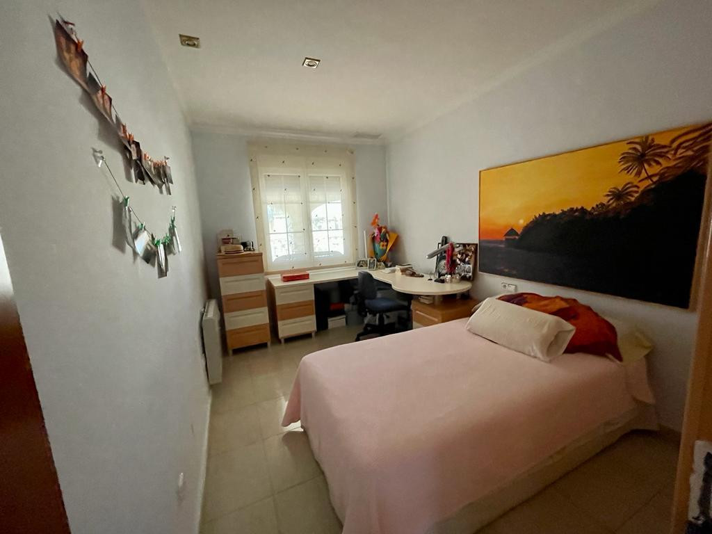 For sale - 7 Bedroom 4 Bathroom House - Detached Villa in Albatera - Albatera Centro  - Alicante