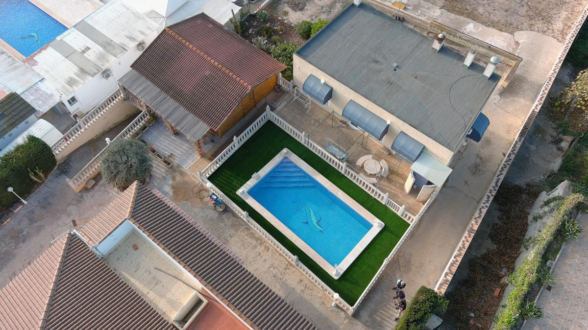 For sale - 7 Bedroom 4 Bathroom House - Detached Villa in Albatera - Albatera Centro  - Alicante