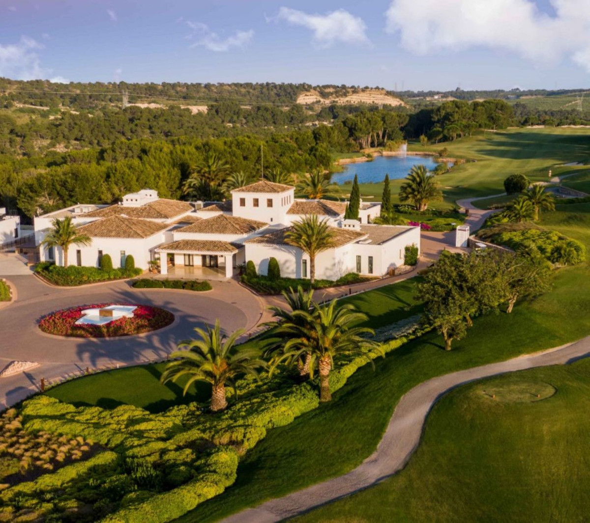 For sale - 5 Bedroom 3 Bathroom House - Detached Villa in Orihuela - Las Colinas Golf  - Alicante