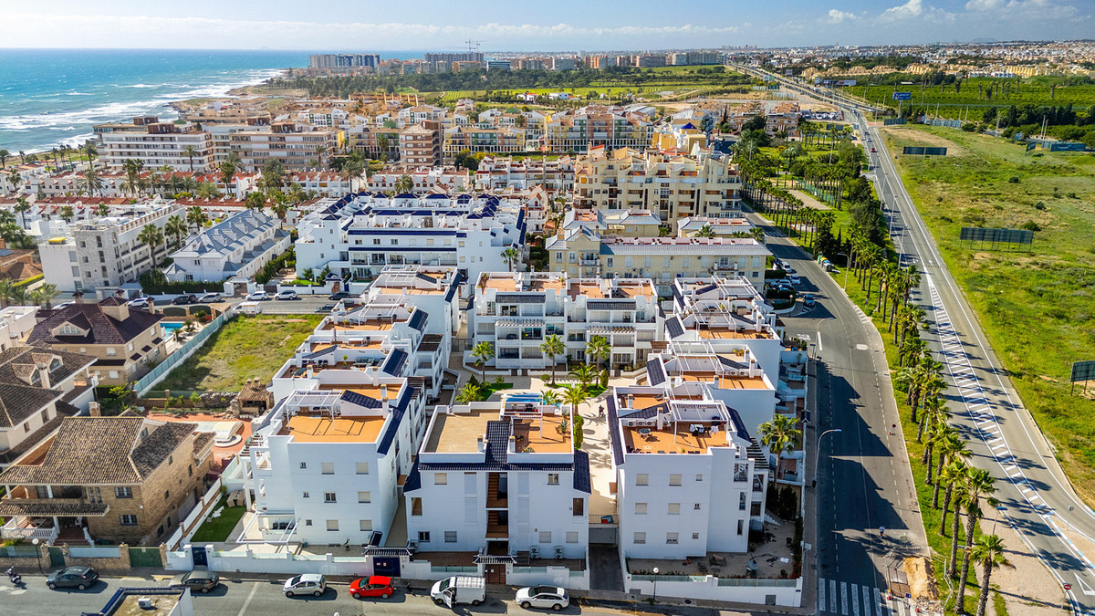 For sale - 2 Bedroom 2 Bathroom Apartment - Penthouse in Torrevieja - La Veleta  - Alicante