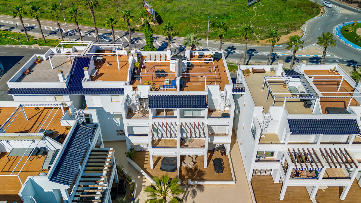 For sale - 2 Bedroom 2 Bathroom Apartment - Penthouse in Torrevieja - La Veleta  - Alicante