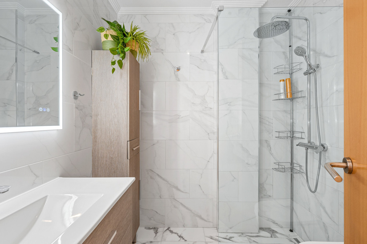 For sale - 2 Bedroom 2 Bathroom Apartment - Penthouse in Torrevieja - La Veleta  - Alicante