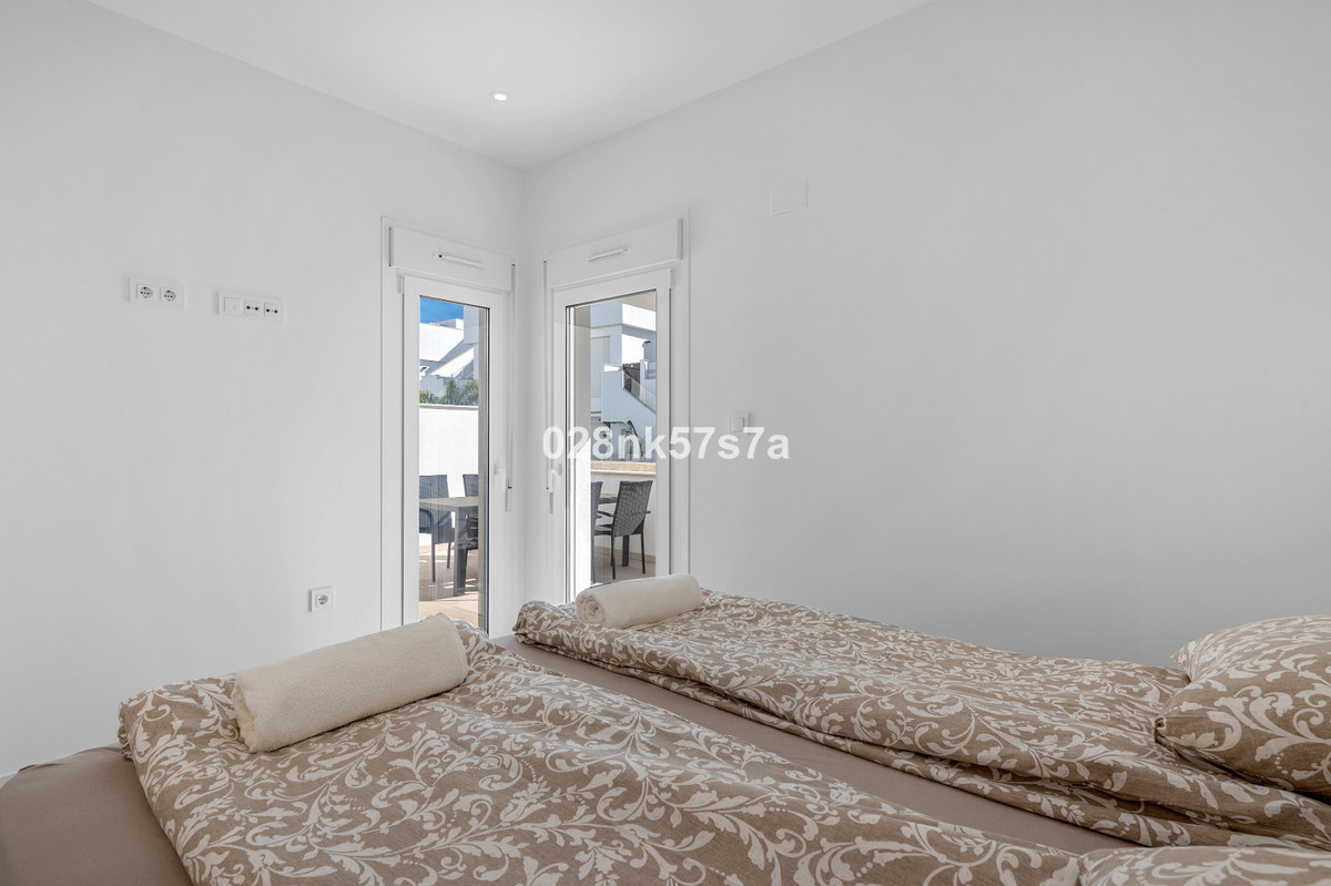 For sale - 2 Bedroom 2 Bathroom Apartment - Ground Floor Apartment in Pilar de la Horadada - Pilar de la Horadada Centro  - Alicante