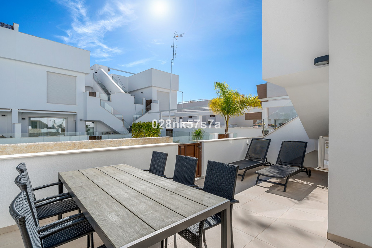 For sale - 2 Bedroom 2 Bathroom Apartment - Ground Floor Apartment in Pilar de la Horadada - Pilar de la Horadada Centro  - Alicante