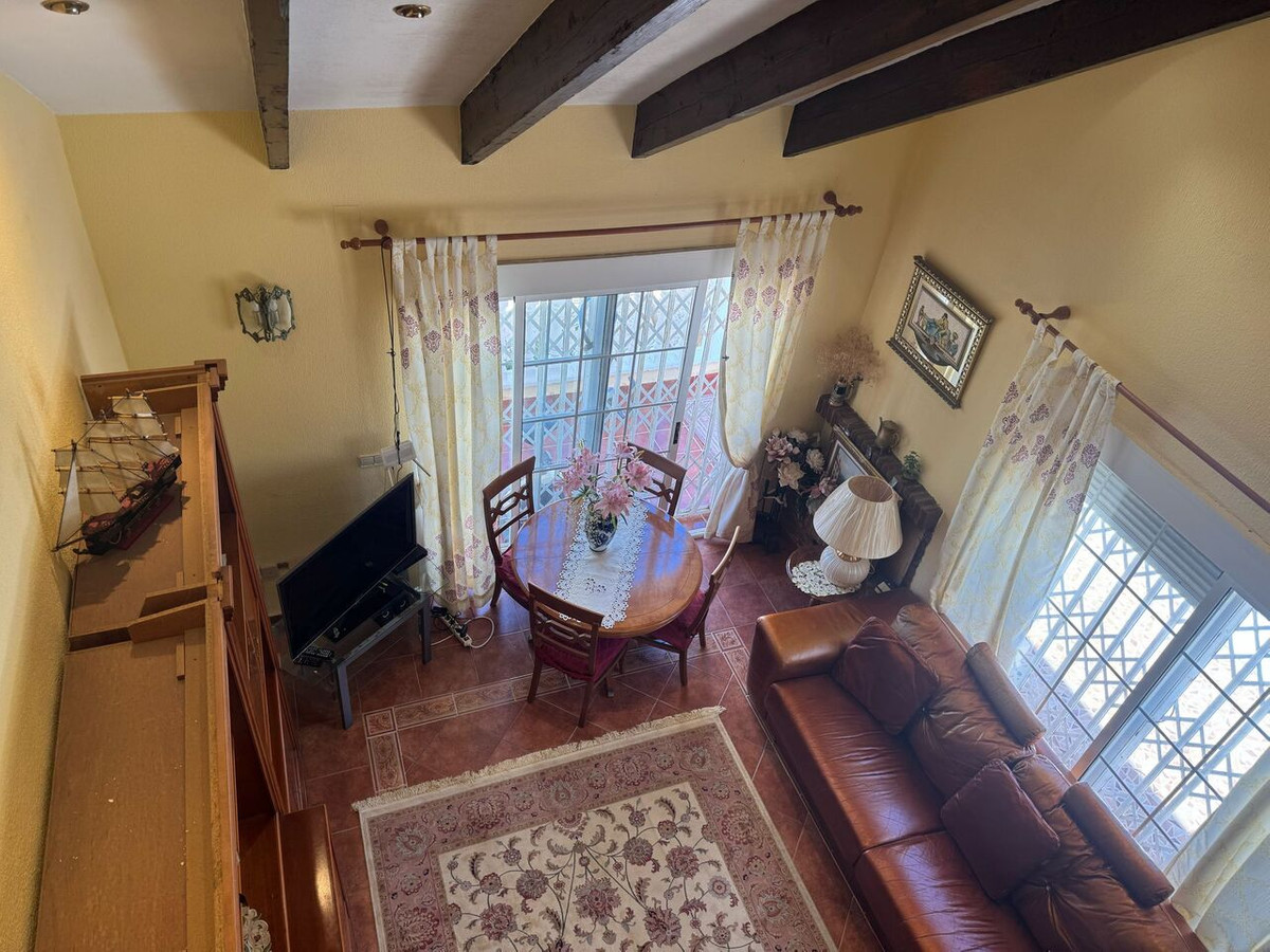 For sale - 4 Bedroom 3 Bathroom House - Detached Villa in Orihuela - La Zenia  - Alicante