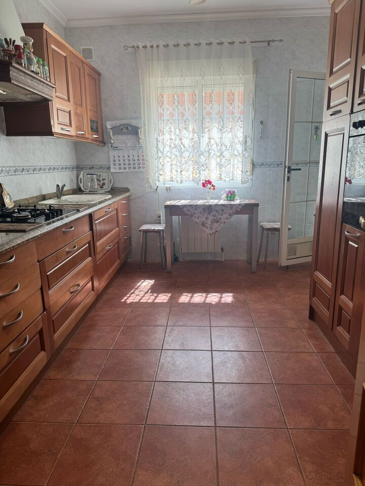 For sale - 4 Bedroom 3 Bathroom House - Detached Villa in Orihuela - La Zenia  - Alicante