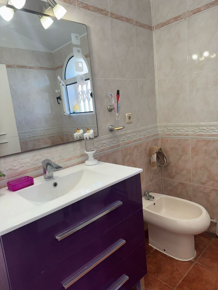 For sale - 4 Bedroom 3 Bathroom House - Detached Villa in Orihuela - La Zenia  - Alicante