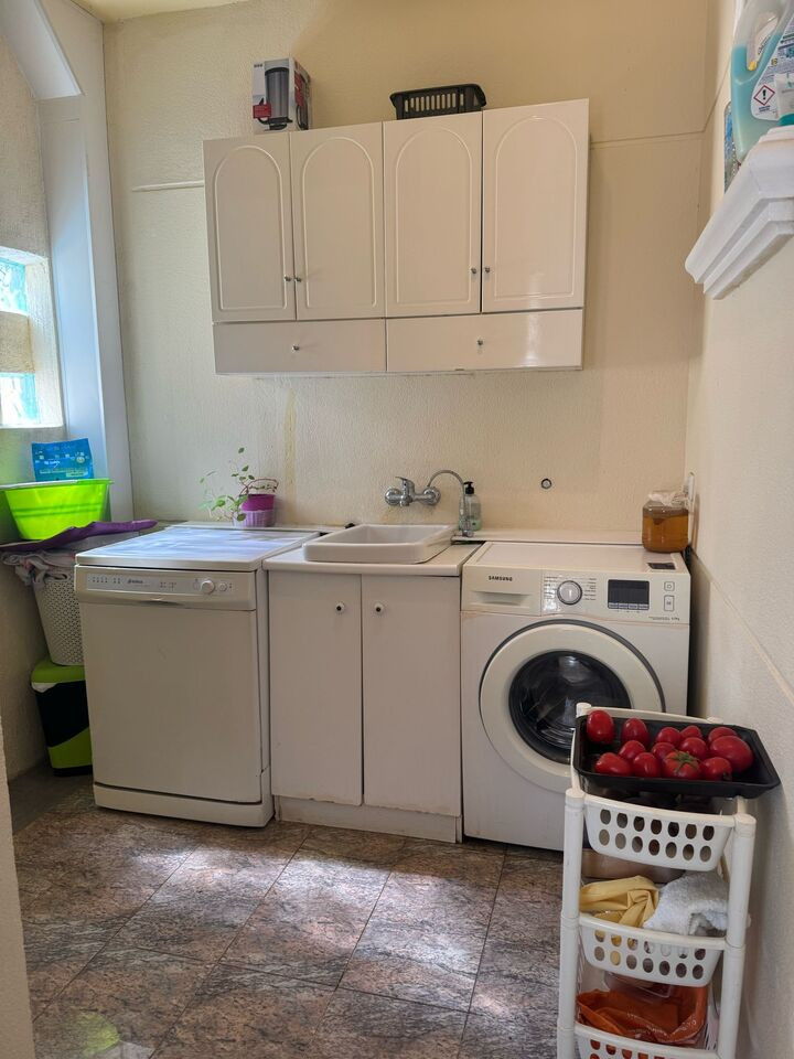 For sale - 4 Bedroom 3 Bathroom House - Detached Villa in Orihuela - La Zenia  - Alicante