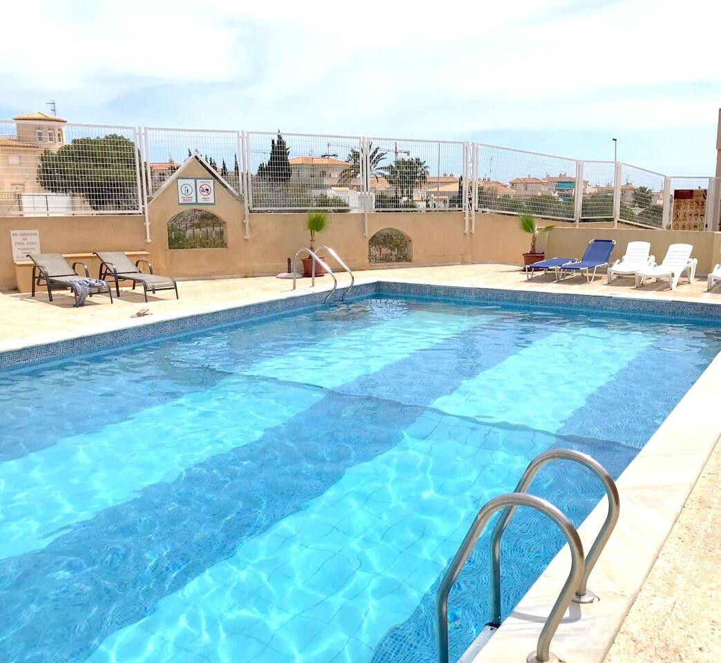 For sale - 3 Bedroom 3 Bathroom Townhouse in Playa Flamenca  - Playa Flamenca  - Alicante