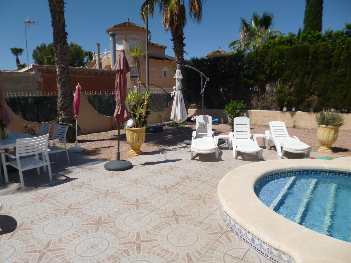 For sale - 4 Bedroom 2 Bathroom House - Detached Villa in Orihuela - La Murada  - Alicante