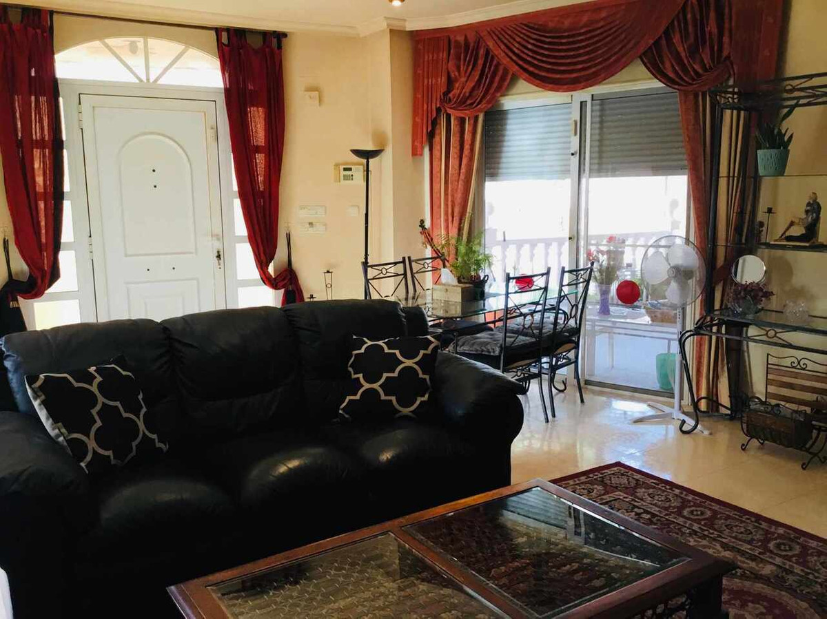 For sale - 4 Bedroom 2 Bathroom House - Detached Villa in Orihuela - La Murada  - Alicante