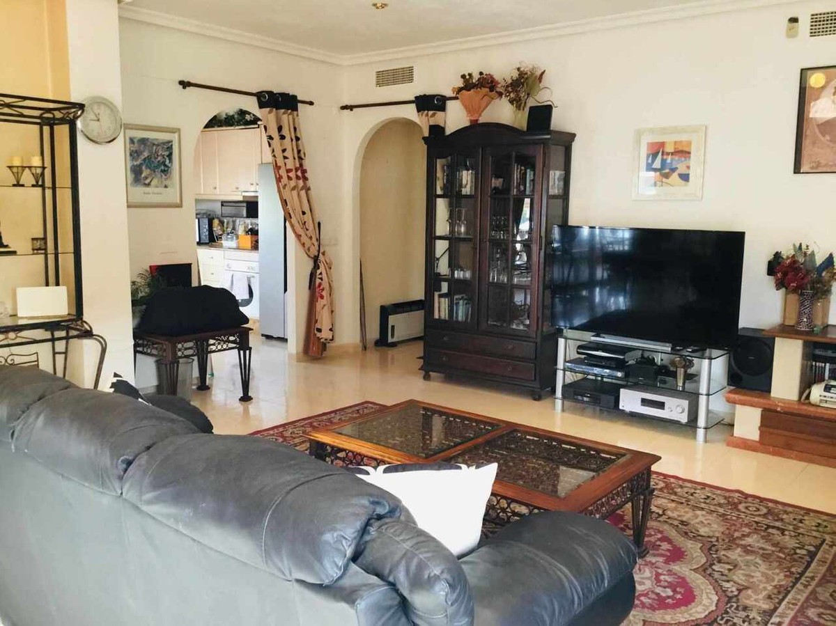 For sale - 4 Bedroom 2 Bathroom House - Detached Villa in Orihuela - La Murada  - Alicante