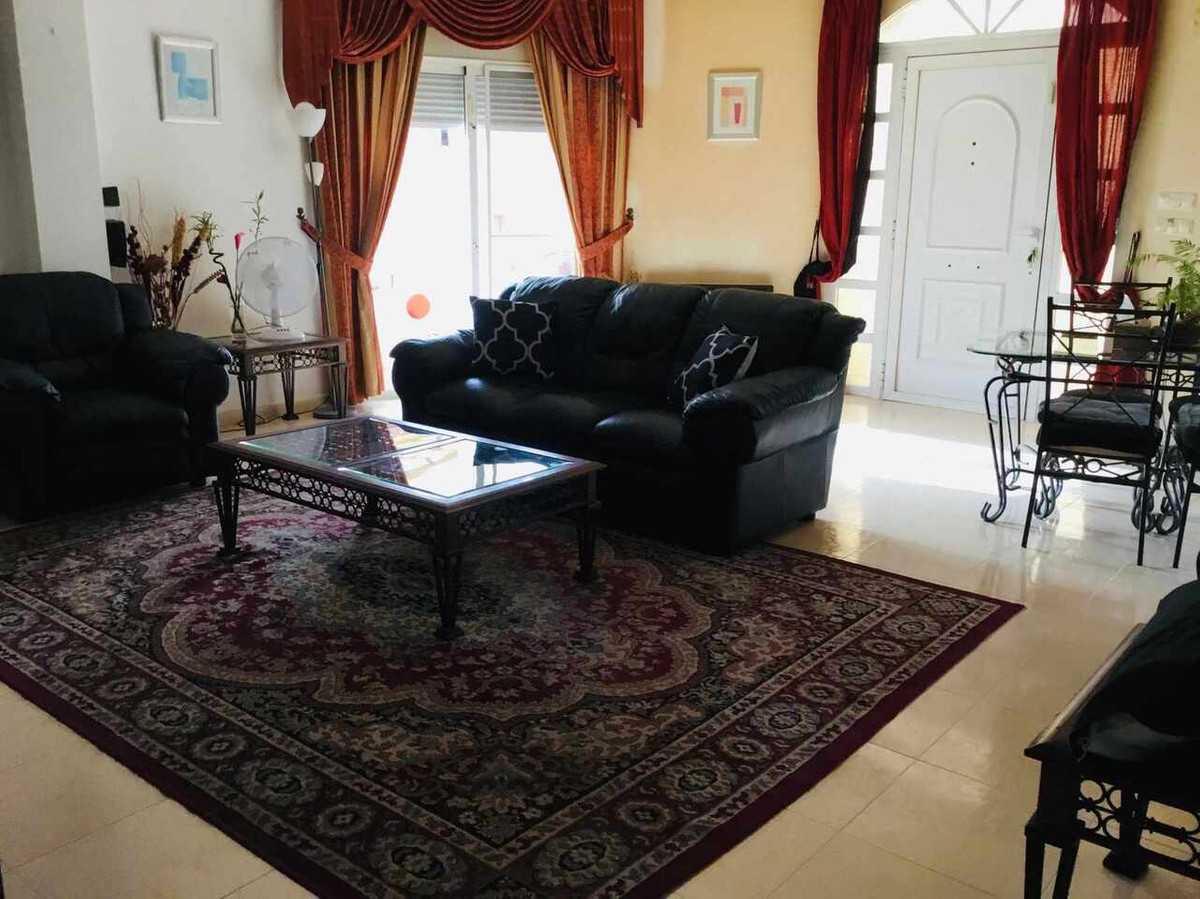 For sale - 4 Bedroom 2 Bathroom House - Detached Villa in Orihuela - La Murada  - Alicante