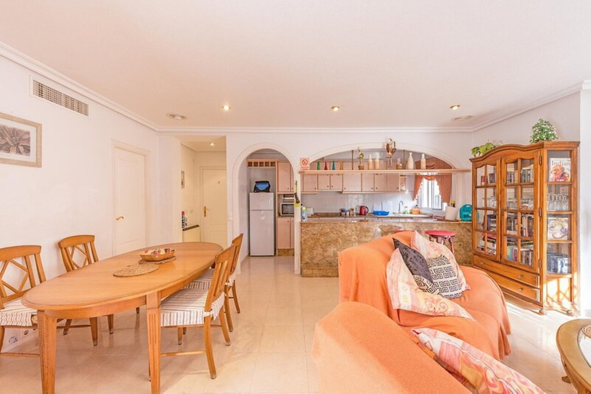 For sale - 4 Bedroom 2 Bathroom House - Detached Villa in Orihuela - La Murada  - Alicante