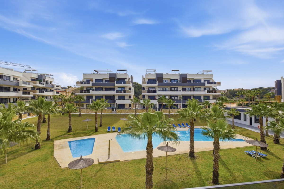 For sale - 2 Bedroom 2 Bathroom Apartment - Middle Floor Apartment in Orihuela - Los Altos  - Alicante