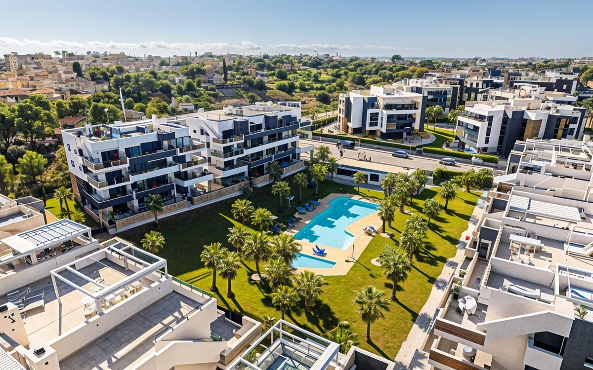 For sale - 2 Bedroom 2 Bathroom Apartment - Middle Floor Apartment in Orihuela - Los Altos  - Alicante