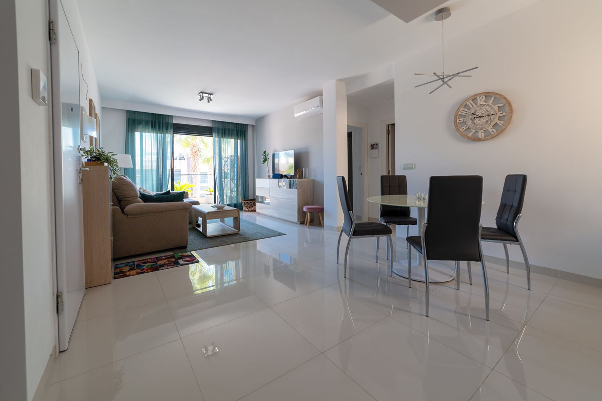 For sale - 2 Bedroom 2 Bathroom Apartment - Penthouse in Orihuela - Mil Palmeras  - Alicante