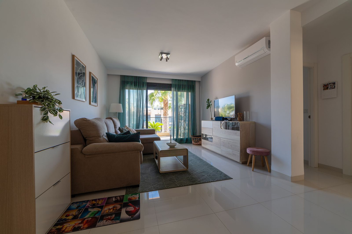 For sale - 2 Bedroom 2 Bathroom Apartment - Penthouse in Orihuela - Mil Palmeras  - Alicante