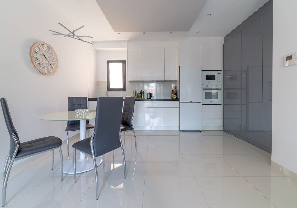 For sale - 2 Bedroom 2 Bathroom Apartment - Penthouse in Orihuela - Mil Palmeras  - Alicante