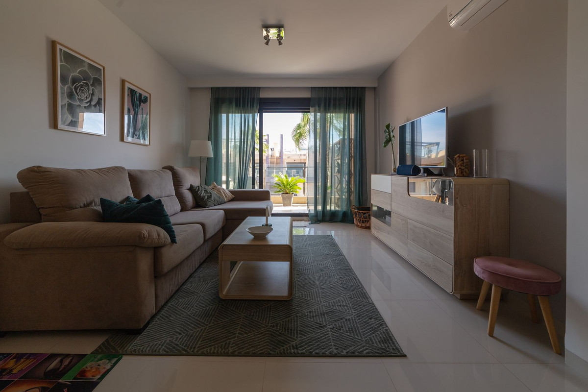 For sale - 2 Bedroom 2 Bathroom Apartment - Penthouse in Orihuela - Mil Palmeras  - Alicante