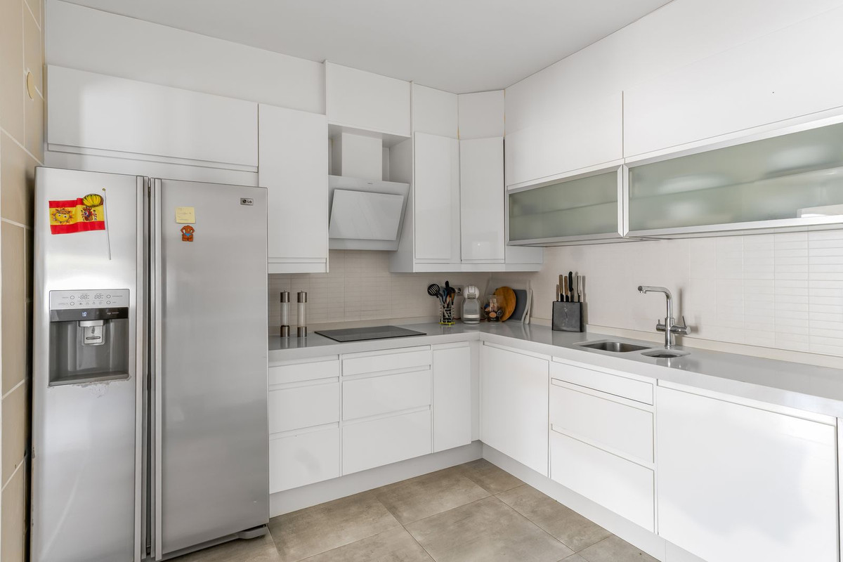 For sale - 5 Bedroom 2 Bathroom House - Detached Villa in Orihuela - Orihuela Costa  - Alicante