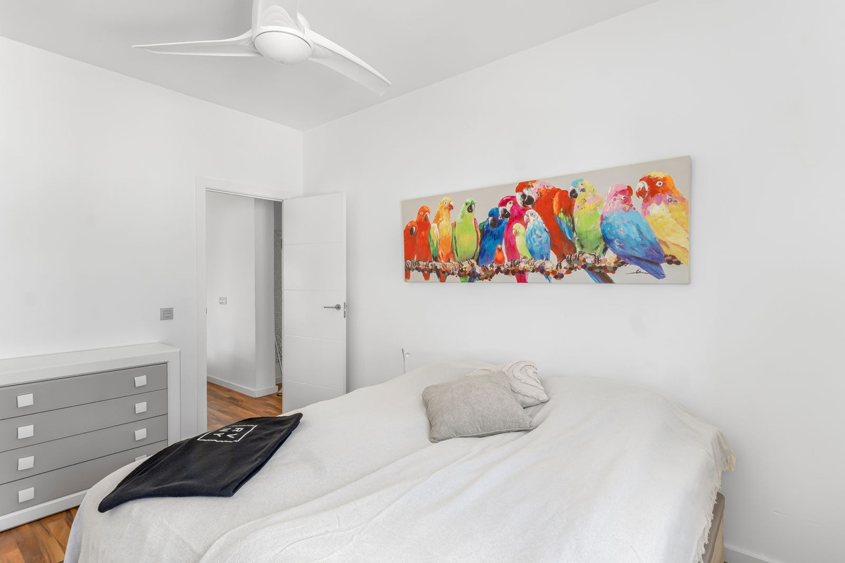 For sale - 5 Bedroom 2 Bathroom House - Detached Villa in Orihuela - Orihuela Costa  - Alicante