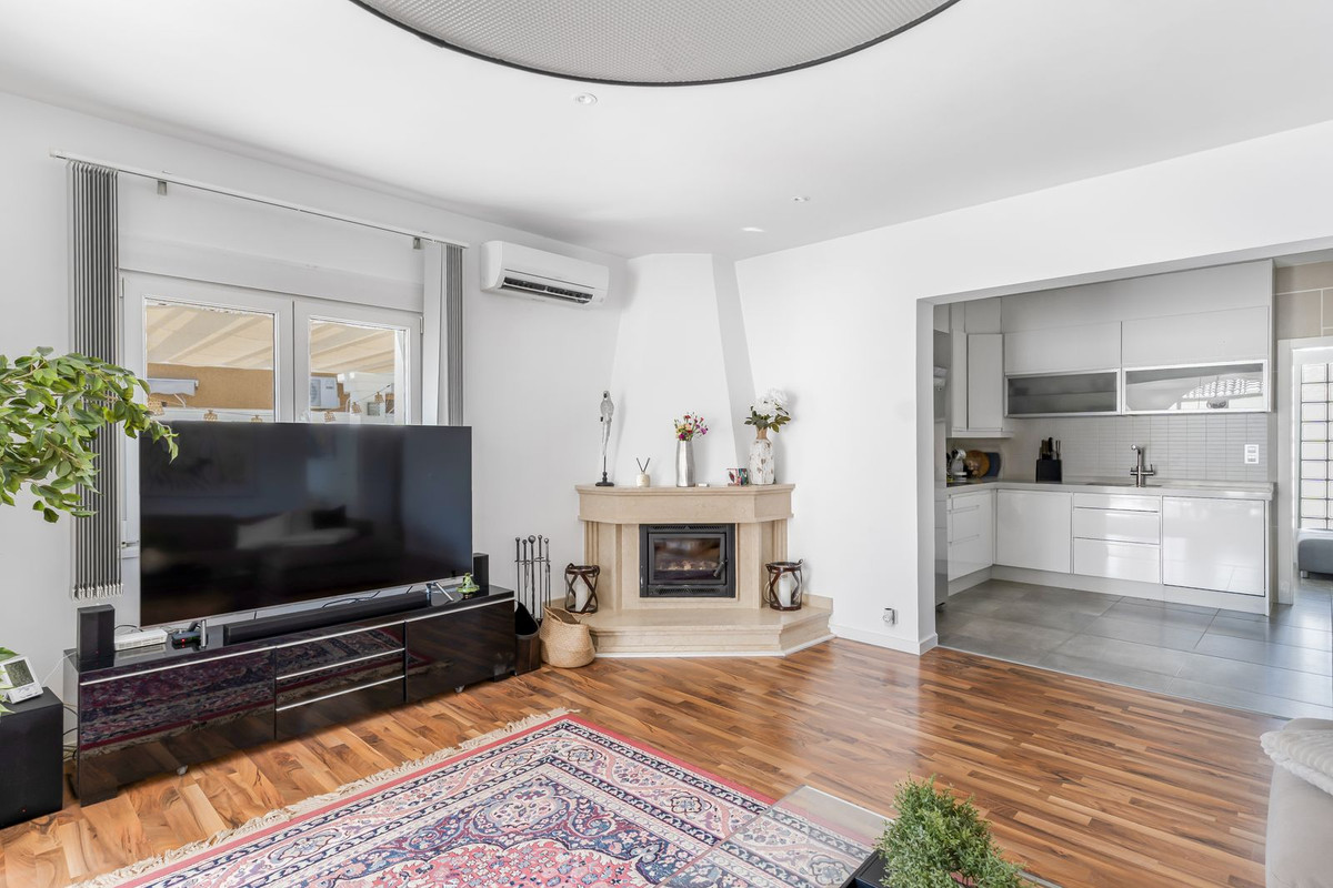 For sale - 5 Bedroom 2 Bathroom House - Detached Villa in Orihuela - Orihuela Costa  - Alicante